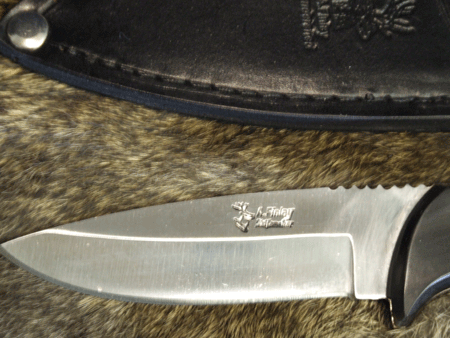 modern bushcraft knife